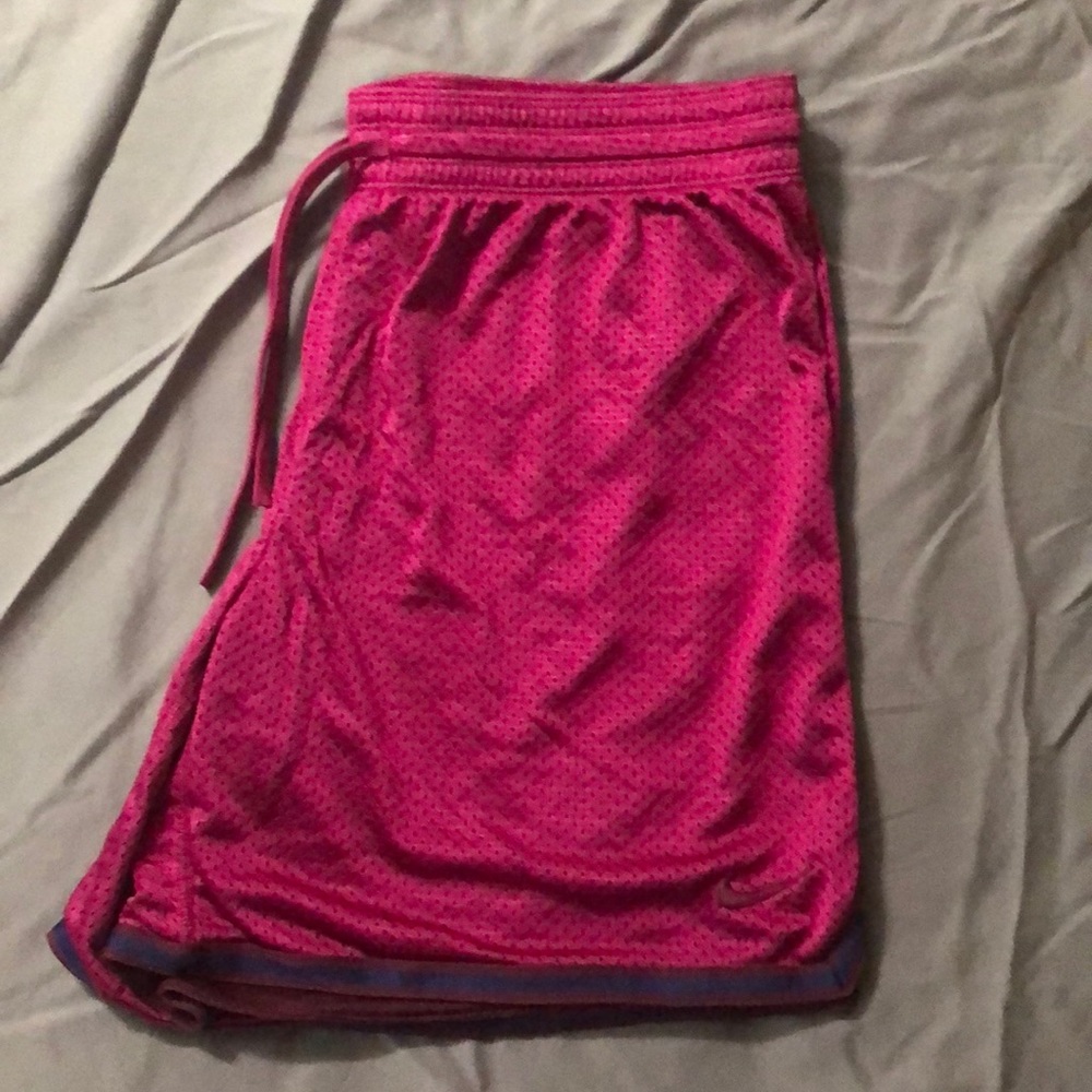 Women’s Nike dry fit shorts XL